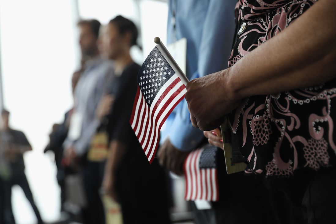New Americans take part in a naturalization ceremony held in the observatory of the One World Trade Center<br>